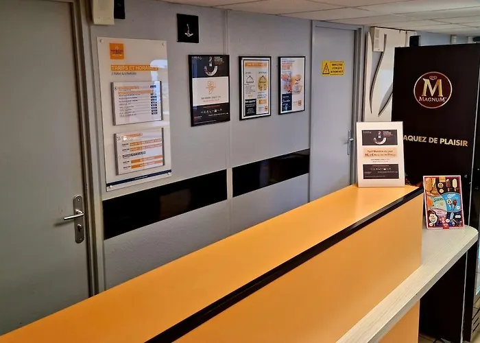 Premiere Classe Honfleur Hotel *