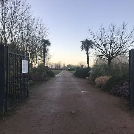 プルミエール クラッセ オンフルール * La Rivière-Saint-Sauveur