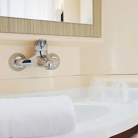 Premiere Classe Honfleur Hotel