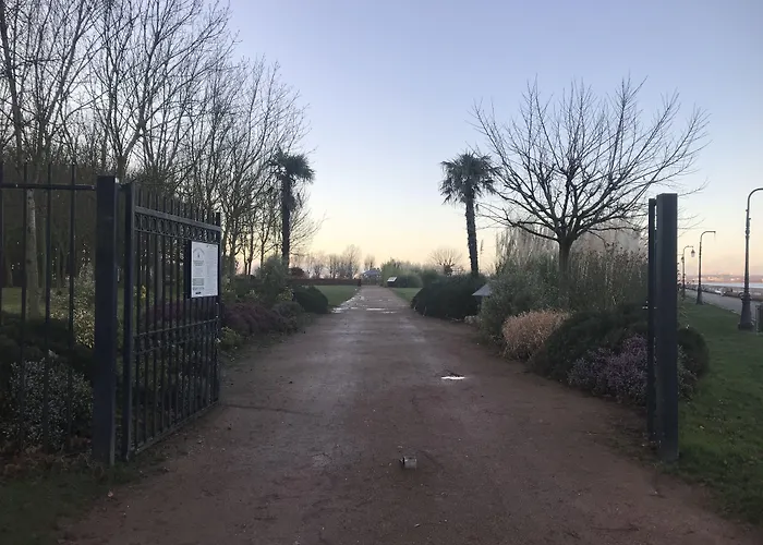 Premiere Classe Honfleur * La Rivière-Saint-Sauveur